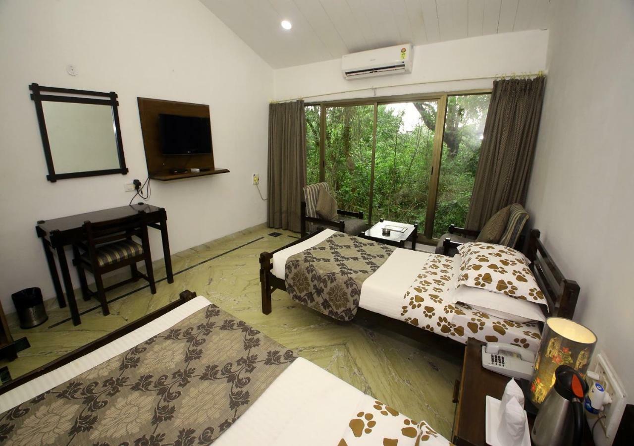 Mpt White Tiger Forest Lodge Tāla Exterior photo